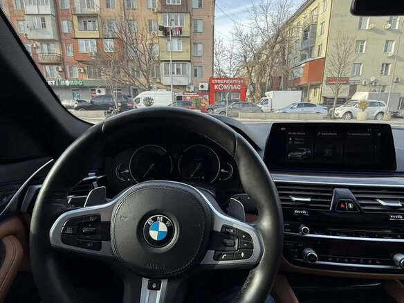 2018 BMW 5 серии 530i VII (G30/G31/G38), чёрный, 2700000 рублей - вид 4