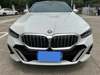 2024 BMW 5 серии Long 525Li VIII (G60/G61/G68), белый, 4657000 рублей, вид 2