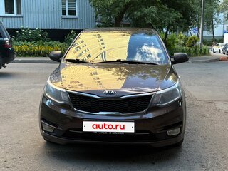 2015 Kia Rio III Рестайлинг, коричневый, 830000 рублей, вид 2