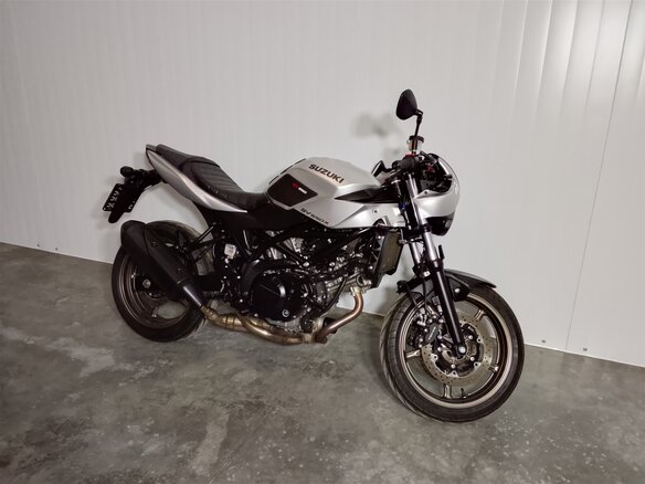 2024 Suzuki SV 650, серый, 689000 рублей - вид 3