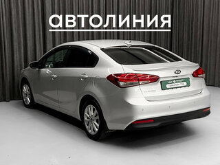 2017 Kia Cerato III Рестайлинг (Classic), серебристый, 1120000 рублей, вид 5