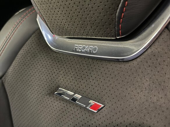 2019 Chevrolet Camaro ZL1 VI Рестайлинг, жёлтый, 6990000 рублей - вид 26