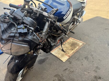 1998 Suzuki TL 1000, белый, 300000 рублей, вид 1
