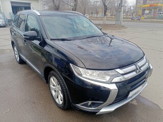 2015 Mitsubishi Outlander III Рестайлинг 2, чёрный, 1700000 рублей, вид 1