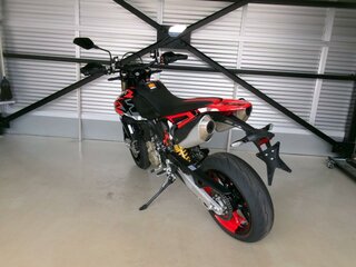 2024 Ducati Hypermotard, чёрный, 1277000 рублей, вид 4