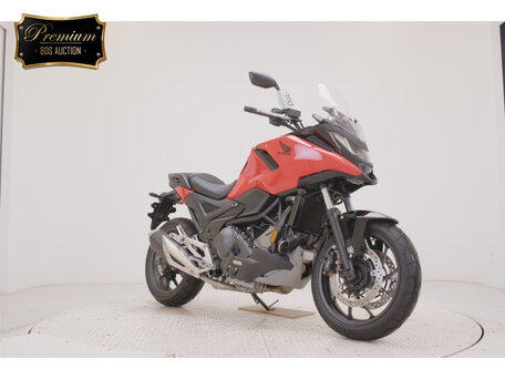 2025 Honda NC 750X, красный, 1070000 рублей, вид 3