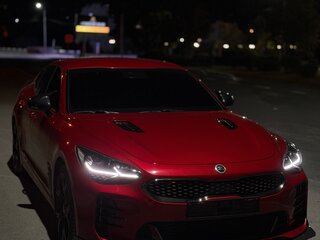 2020 Kia Stinger I, красный, 3350000 рублей, вид 1