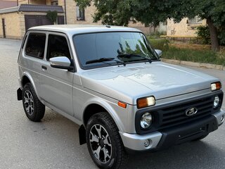 2025 Lada (ВАЗ) Niva Legend I, серебристый, 1350000 рублей, вид 1
