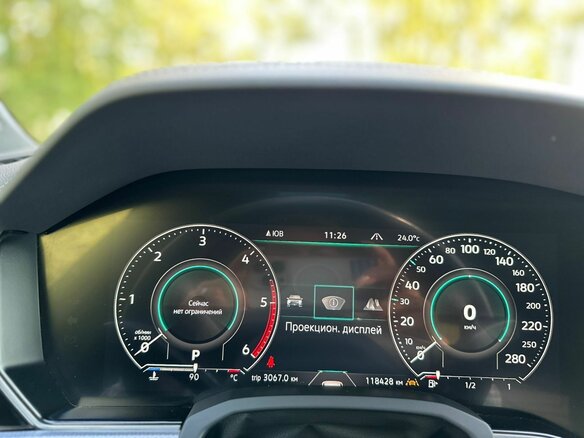 2019 Volkswagen Touareg III, серый, 6750000 рублей - вид 17