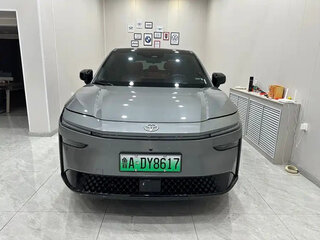2025 Toyota bZ3X 58.3 kWh, серый, 2513069 рублей, вид 2