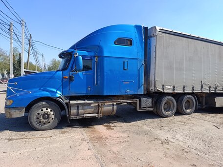 2003 International 9000 Series, голубой, 1200000 рублей, вид 2
