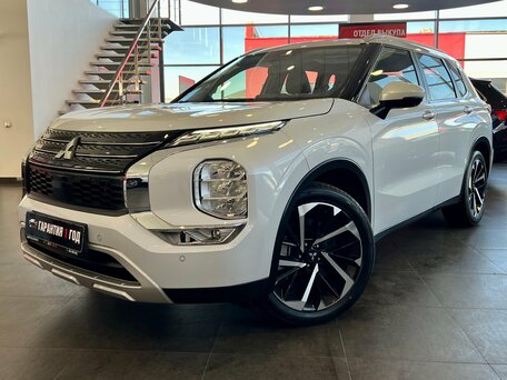 Mitsubishi Outlander IV