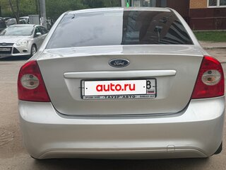 2009 Ford Focus II Рестайлинг, серебристый, 430000 рублей, вид 3