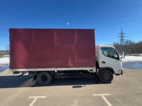2001 Toyota Dyna, белый, 800000 рублей, вид 2