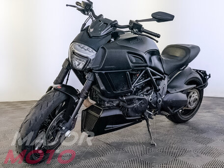 2015 Ducati Diavel Carbon, чёрный, 990000 рублей, вид 3