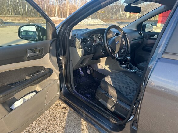 2008 Ford Focus II Рестайлинг, серый, 460000 рублей - вид 6