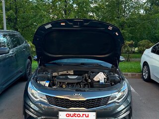 2019 Kia Optima IV Рестайлинг, белый, 1560000 рублей, вид 2