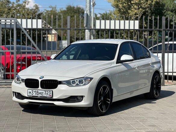 2014 BMW 3 серии 320i VI (F3x), белый - вид 1