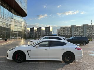 2011 Porsche Panamera Turbo I, белый, 2790000 рублей, вид 5
