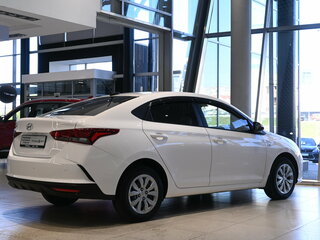 2021 Hyundai Solaris II Рестайлинг, белый, 1199000 рублей, вид 5