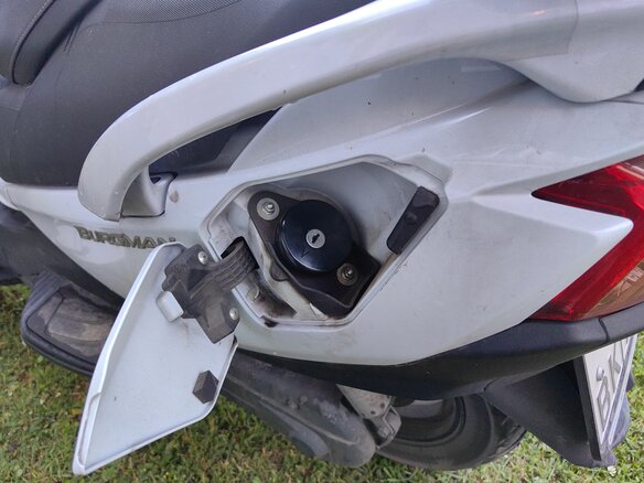 2013 Suzuki Burgman (SkyWave) 650, белый, 645000 рублей - вид 8