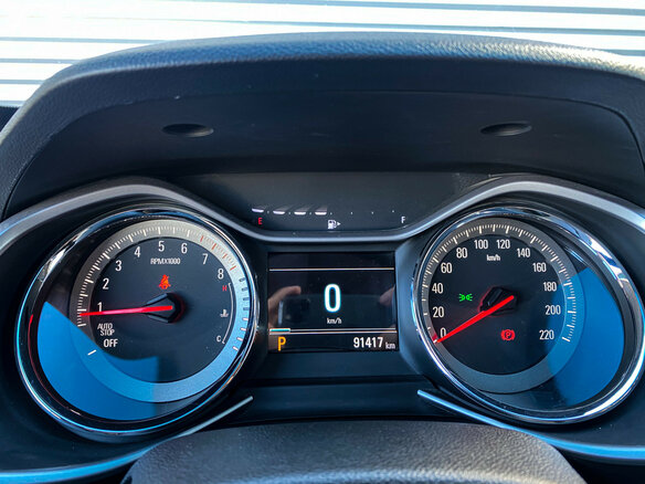 2019 Chevrolet Orlando II, серый, 1800000 рублей - вид 21