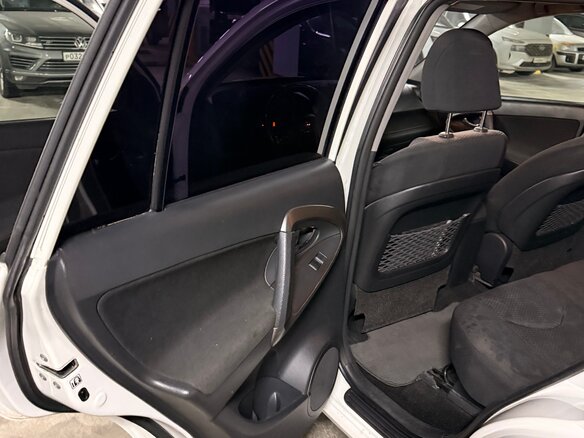 2011 Toyota RAV4 III (XA30) Рестайлинг, белый, 1350000 рублей - вид 16