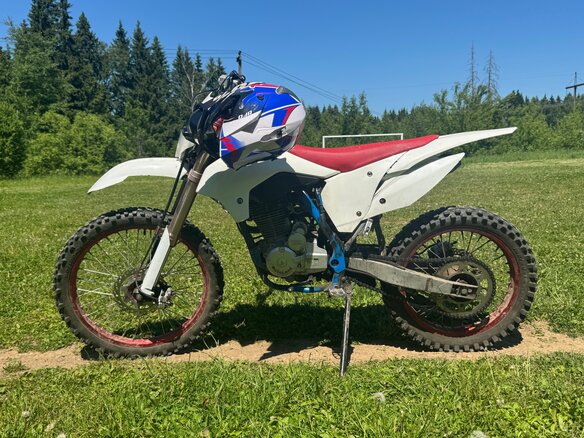 2016 Motoland CRF250 Enduro, белый, 105000 рублей