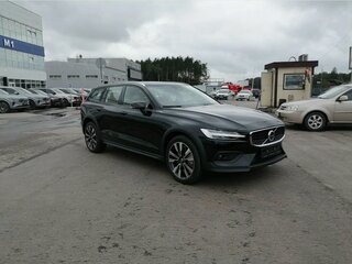 2025 Volvo V60 Cross Country II, чёрный, 7990000 рублей, вид 4