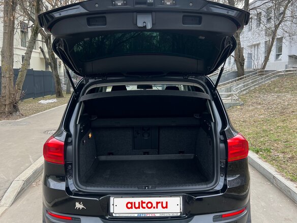 2013 Volkswagen Tiguan I Рестайлинг, чёрный, 1510000 рублей - вид 4