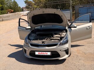 2020 Kia Rio IV, серебристый, 1540000 рублей, вид 1