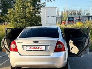 2009 Ford Focus II Рестайлинг, серебристый, 460000 рублей, вид 4