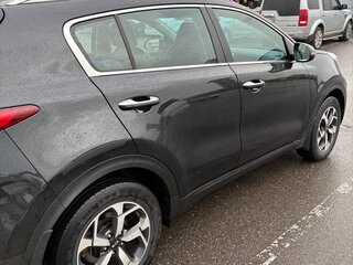 2019 Kia Sportage IV Рестайлинг, чёрный, 2400000 рублей, вид 5