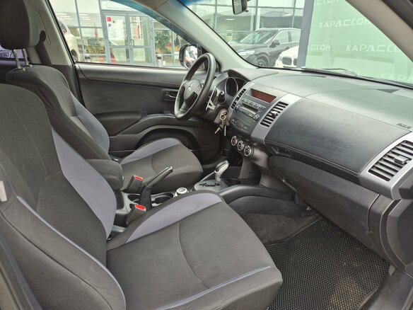 2011 Mitsubishi Outlander II Рестайлинг, чёрный, 949000 рублей - вид 10