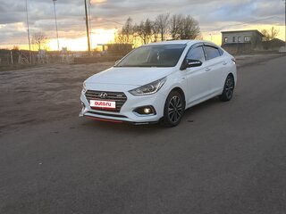 2017 Hyundai Solaris II, белый, 1400000 рублей, вид 2