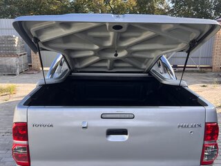 2012 Toyota Hilux VII Рестайлинг, серебристый, 2299000 рублей, вид 3