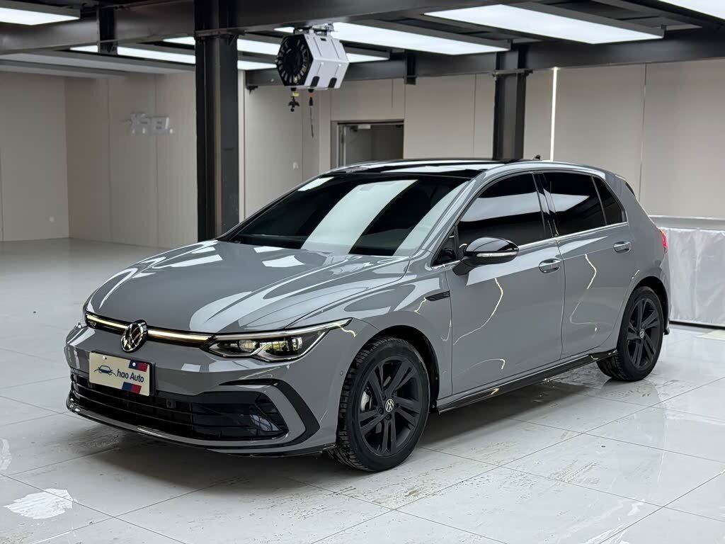 Открыть фотографии: Volkswagen Golf VIII