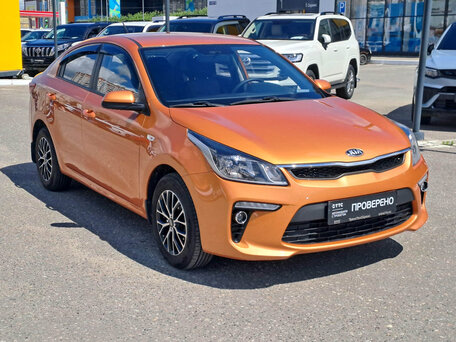 2020 Kia Rio IV, оранжевый, 1433726 рублей, вид 3