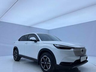 2023 Honda Vezel II, белый, 1750000 рублей, вид 3