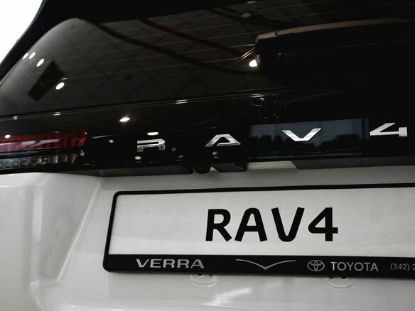 2026 Toyota RAV4 VI (XA60), белый - вид 7