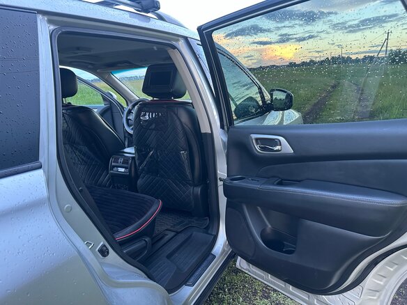 2014 Nissan Pathfinder IV, серебристый, 1800000 рублей - вид 13