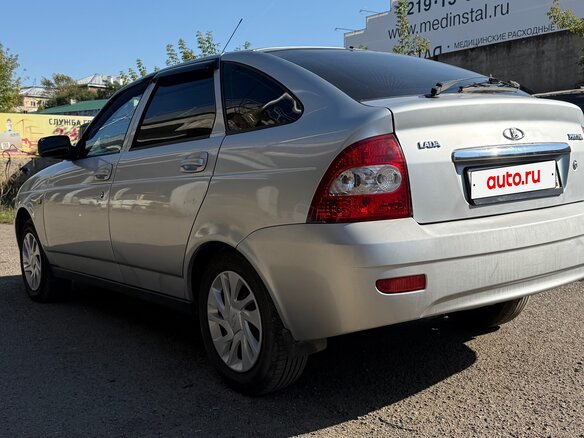 2011 Lada (ВАЗ) Priora I, серебристый, 400000 рублей - вид 6
