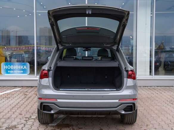 2025 Audi Q3 45 TFSI II (F3), серый, 4749900 рублей - вид 4