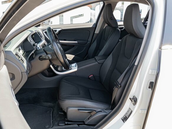 2012 Volvo S60 II, белый - вид 9