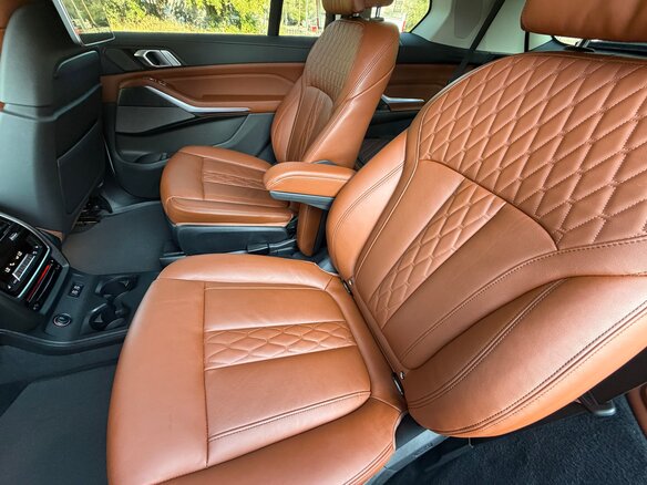 2019 BMW X7 30d I (G07), белый, 8640000 рублей - вид 23