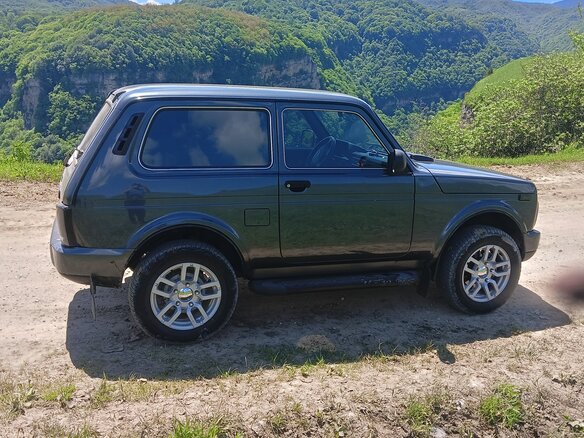 2018 Lada (ВАЗ) 2121 (4x4) Urban I Рестайлинг, серый, 600000 рублей - вид 3