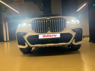 2019 BMW X7 30d I (G07), белый, 9900000 рублей, вид 4
