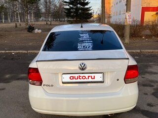2012 Volkswagen Polo V, белый, 700000 рублей, вид 3