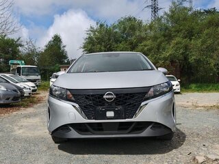 2021 Nissan Note e-Power III, серый, 1695000 рублей, вид 3