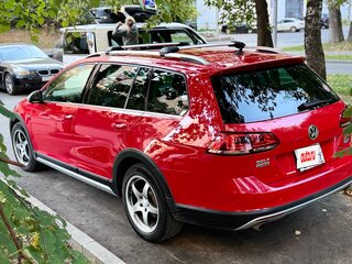 2016 Volkswagen Golf Alltrack VII, красный, 1890000 рублей, вид 5
